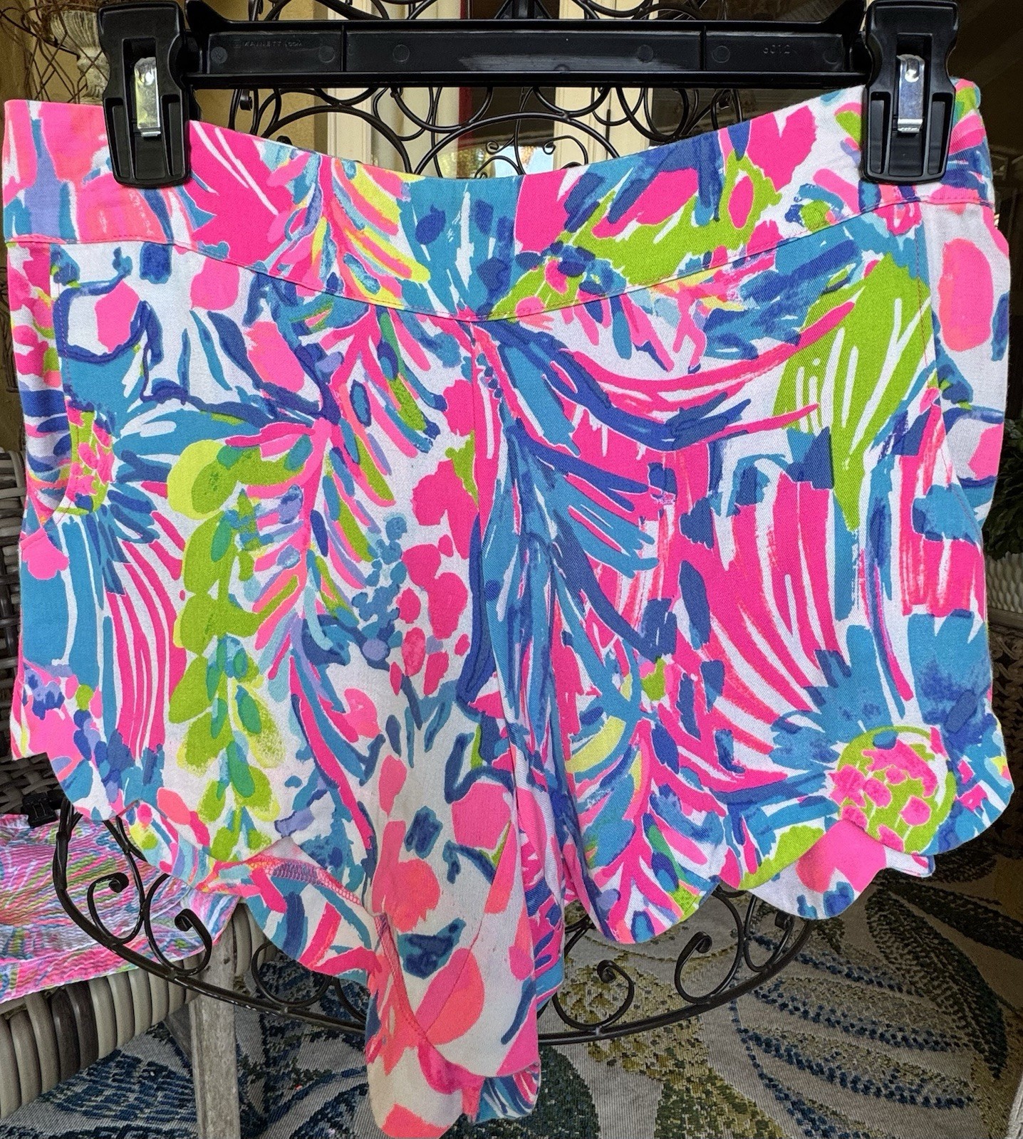 Lilly Pulitzer Women's Shorts, Scalloped ,Size Small, Multicolor