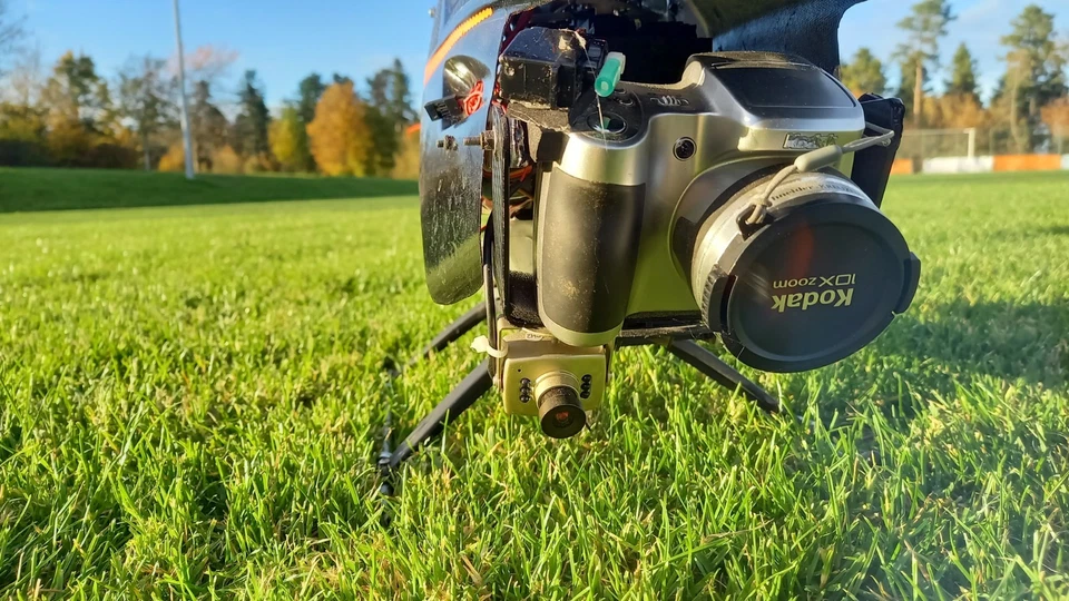 HIROBO  Hubschrauber - Heli - 7,5 ccm Motor - mit Kameras - Bild 3 von 4