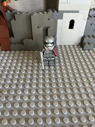 Lego Star Wars Captain Phasma Minifigure