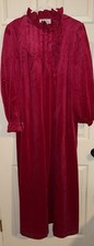 Donna Richard / Gillian  O  Malley VTG Pink Velvet Long Robe Ruffles Pockets