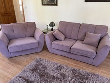 Lounge suite - 2 Seater Couch & Loveseat