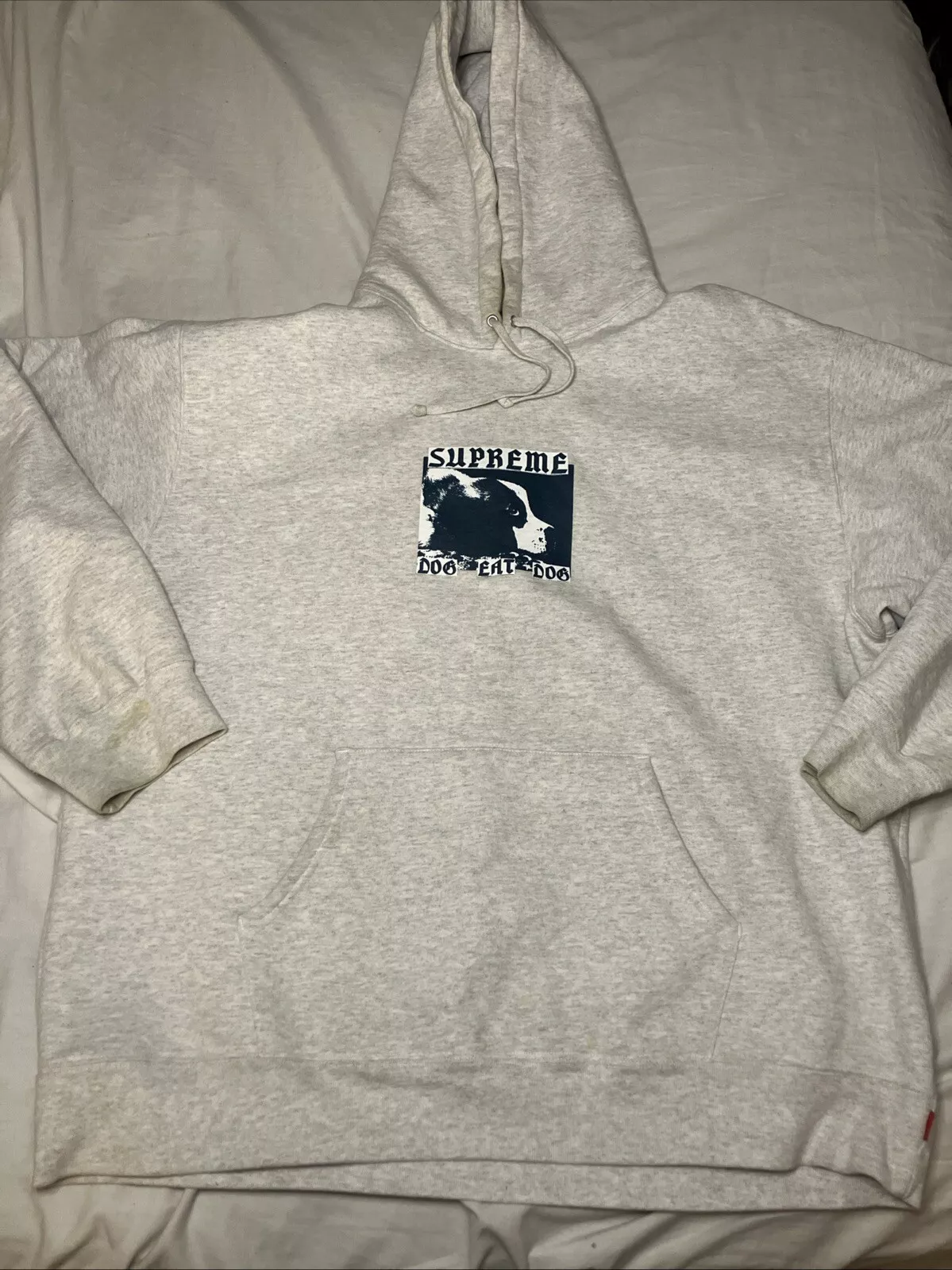 Sweat à capuche imprimé graphique Supreme Dog Eat Dog gris taille XXL