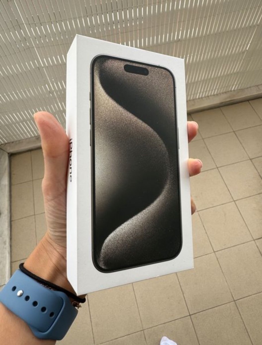 Apple iPhone 15 Pro - 256 GB - Natural Titanium (Unlocked