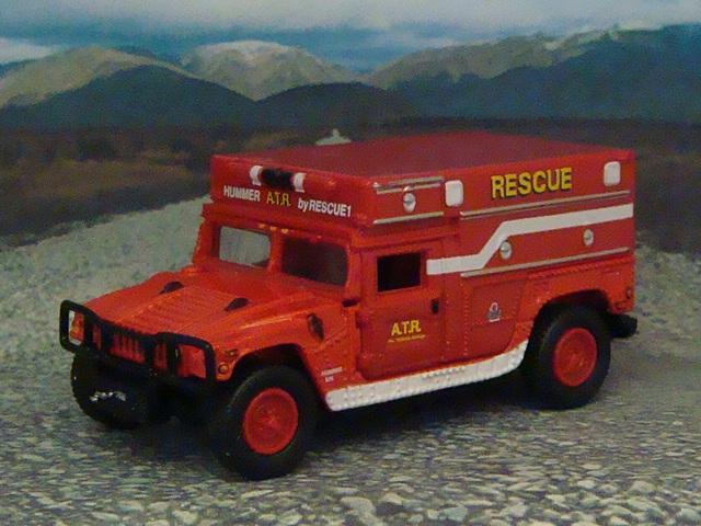 AM General Off Road Rescue EMT Hummer Ambulance 1/64 Scale