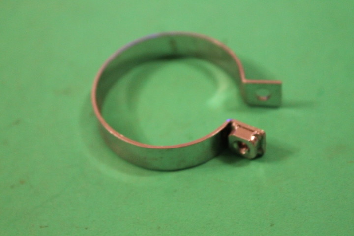 NOS NEW OEM FACTORY KAWASAKI KZ1100 ZX900 FRONT FORK CLAMP 92037