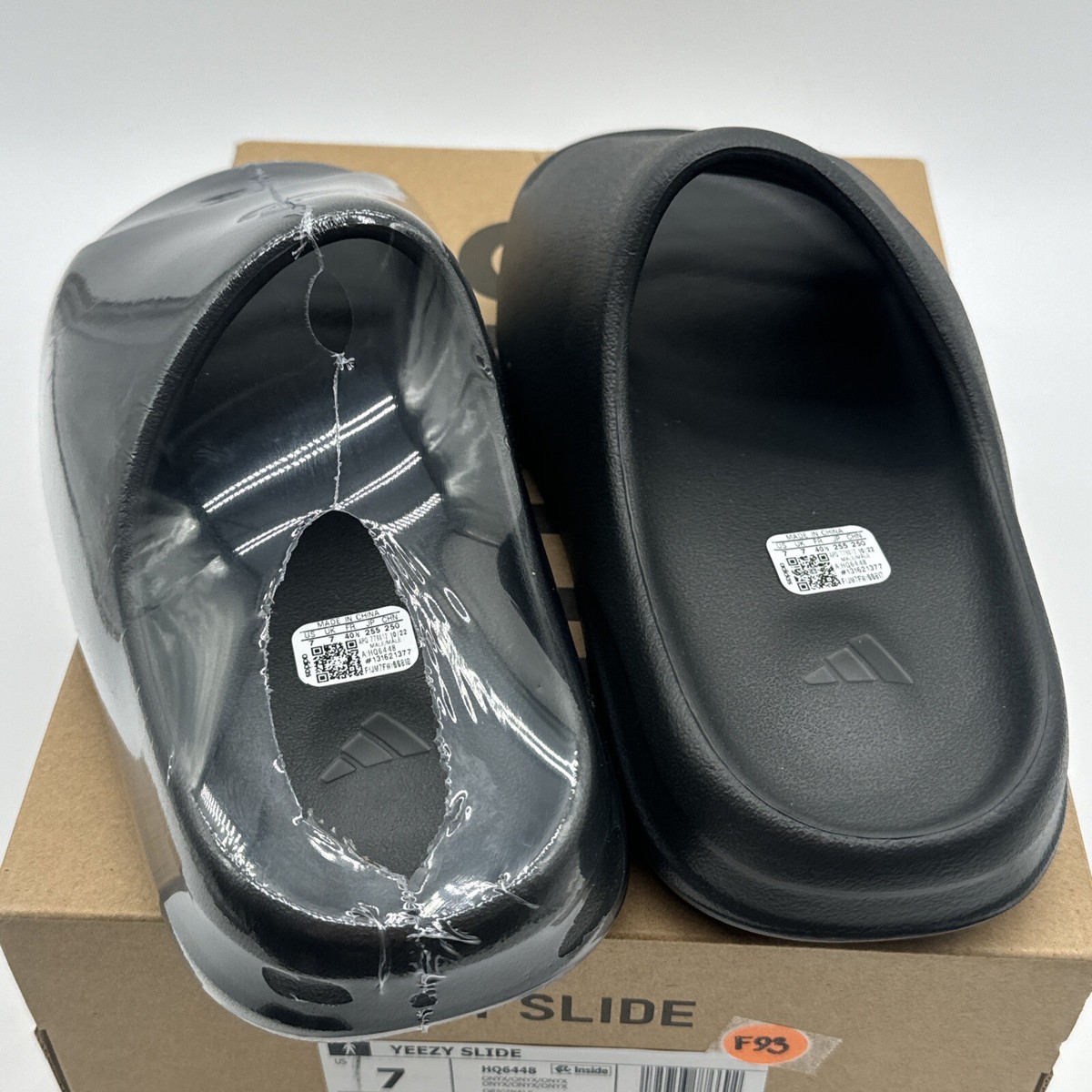 adidas Yeezy Slide Onyx HQ6448 Size 7 Black Comfy Kanye West adidas Yeezy Slide Onyx HQ6448 Size 7 Black Comfy Kanye West