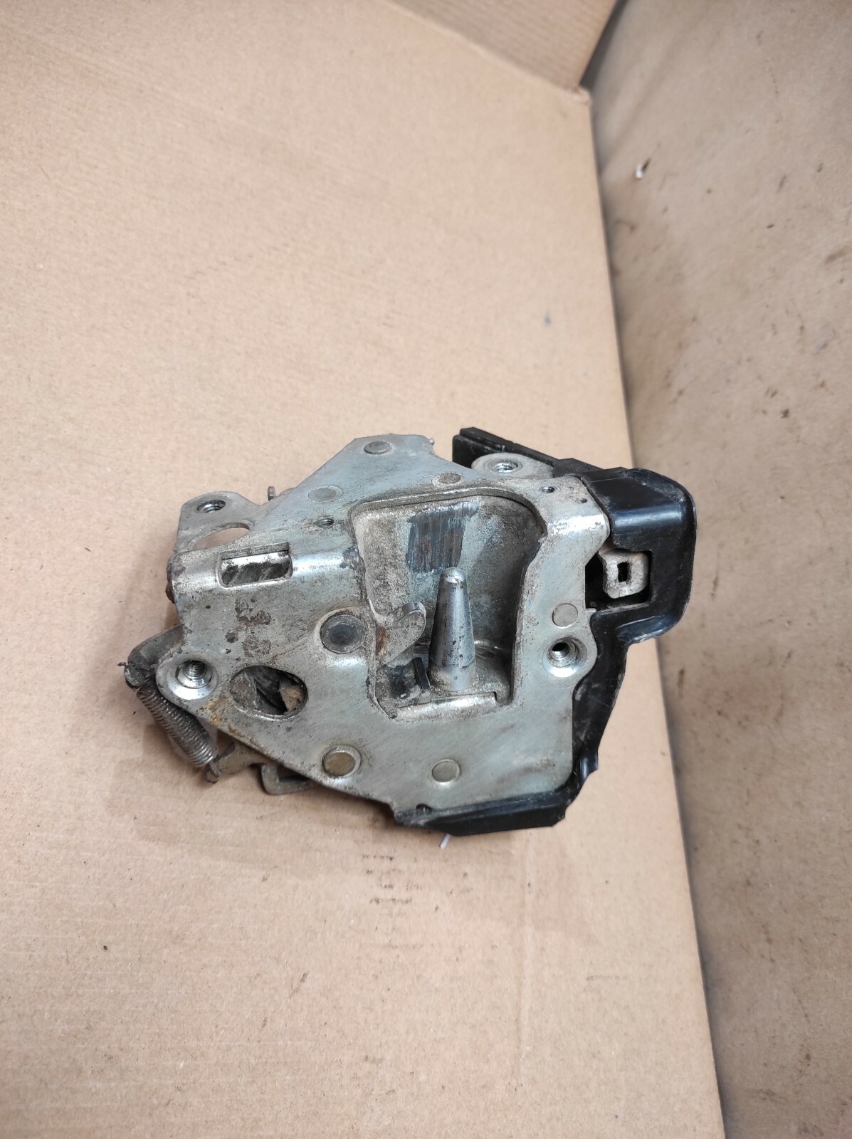 MERCEDES BENZ W123 W126 DOOR LOCK ACTUATOR REAR RIGHT 1237330208 eBay