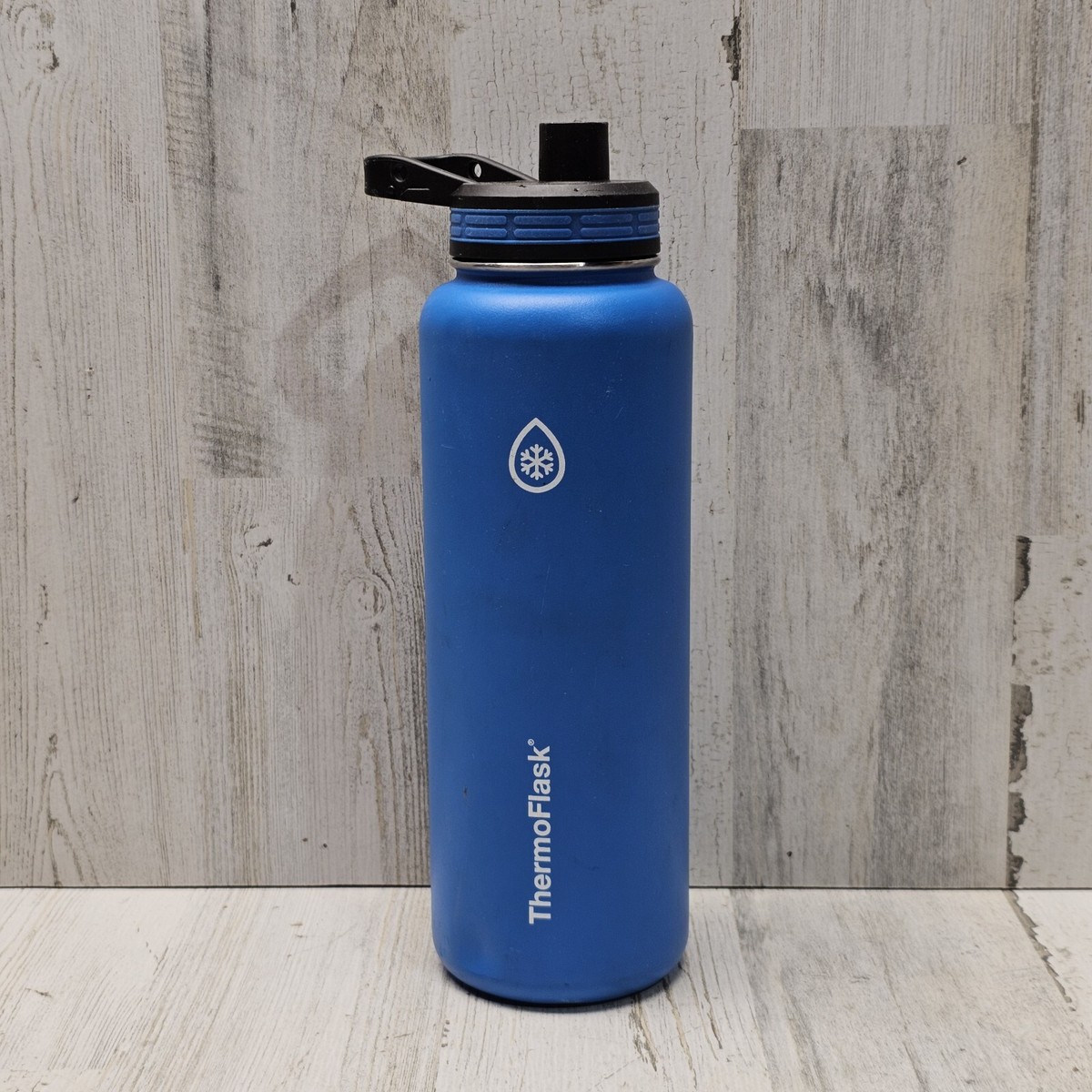 Thermoflask Double Stainless Steel Insulated Water Bottle 40 oz Blue used