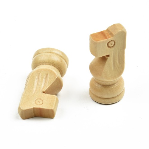 32 Piece Portable Wooden Carved Small Chess Pieces Hand Crafted Set King Tools - Picture 13 of 20