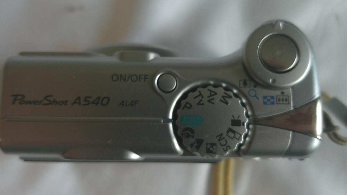 Canon PowerShot A540 6.0MP Digital Camera - Silver for sale Canon PowerShot A540 6.0MP Digital Camera - Silver for sale