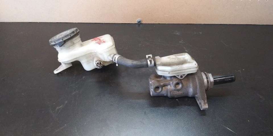 07 08 09 10 11 12 ACURA RDX BRAKE MASTER CYLINDER RESERVOIR 46100-STK-A01 - Image 2 of 4