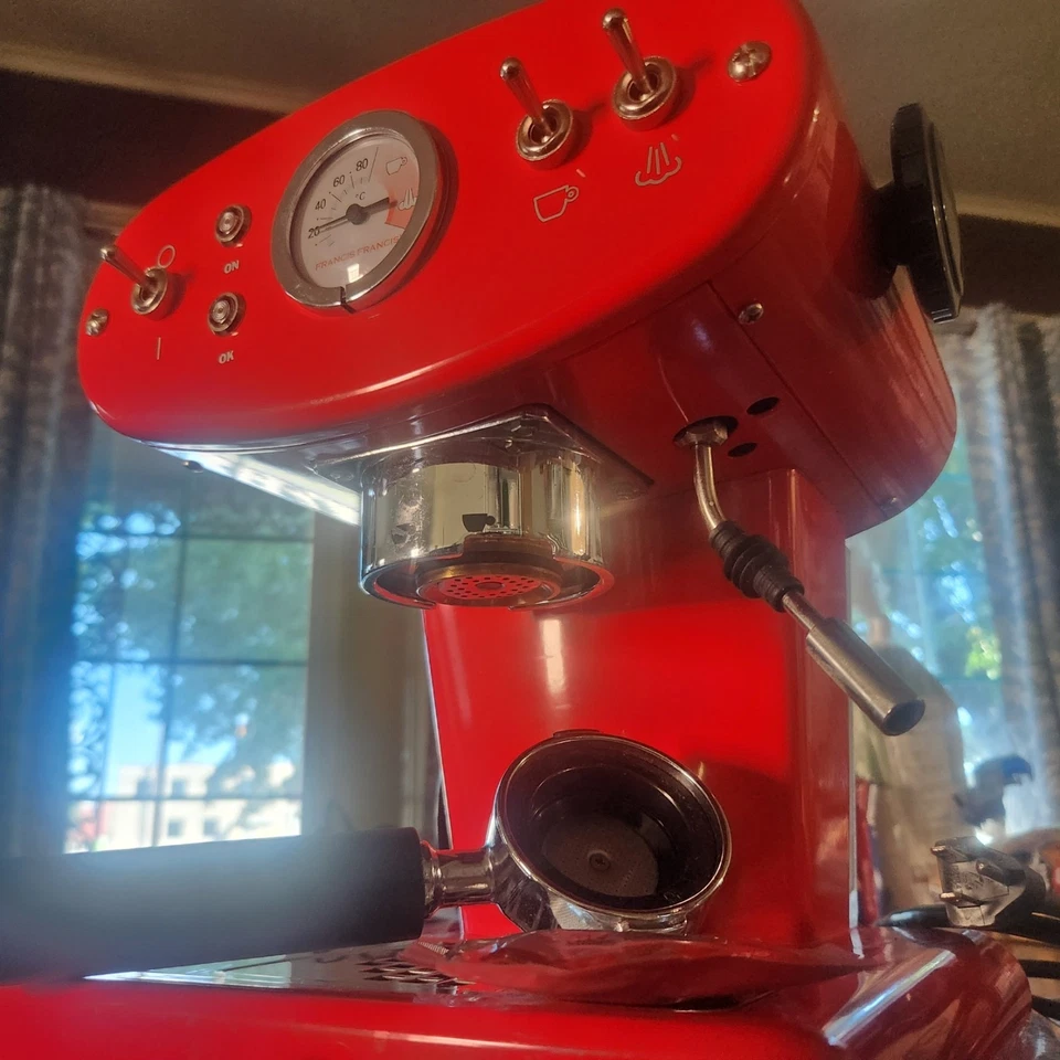 Francis Francis X1 E.S.E. Pod Edition – Ícone retrô, conveniência moderna - Imagem 4 de 4