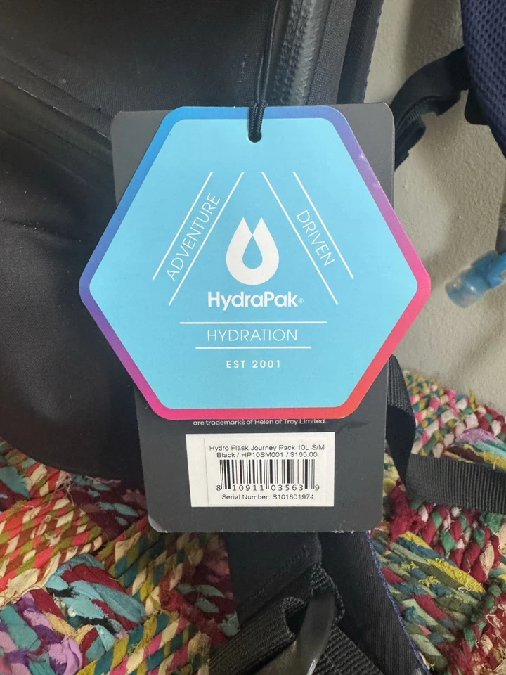 HYDRO FLASK - Mochila de hidratación - 20 litros - Serie Journey - Negro M/L - 19x12x6 Foto 2 de 3