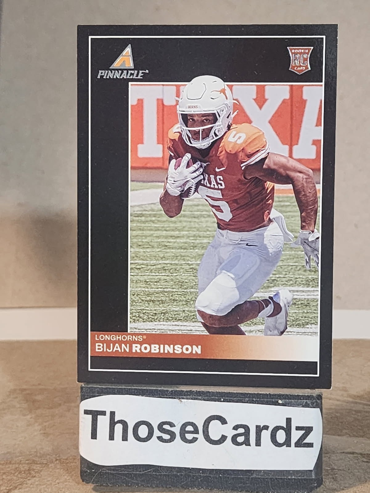 2023 Panini Chronicles Draft Picks Pinnacle #11 Bijan Robinson