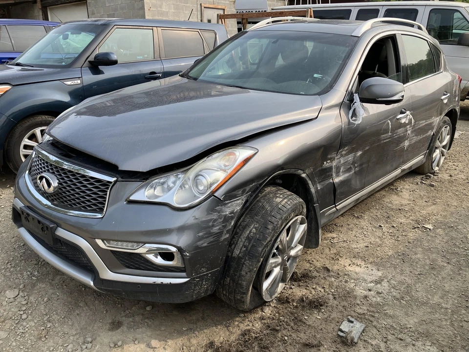 16 INFINITI QX50 Radiator - Image 2 of 4