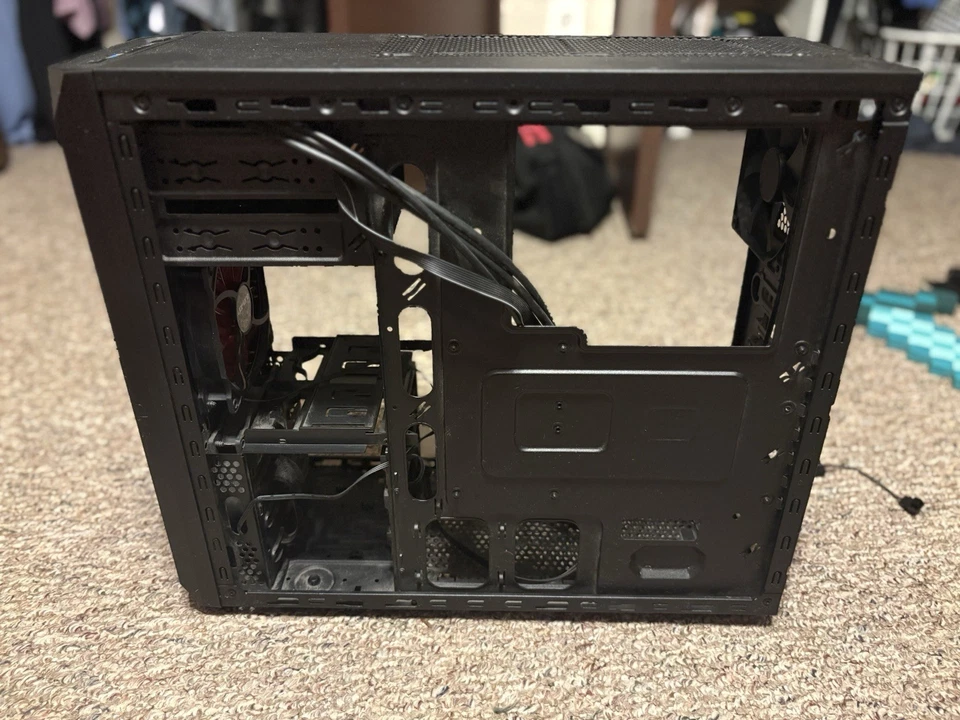 CORSAIR Carbide Series SPEC 03 Mid-Tower  Case Black Window With 3 RGB Fans - Image 2 of 4
