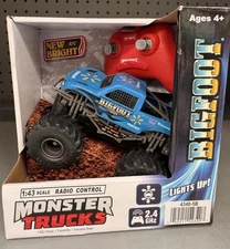 R/C Bigfoot Walmart Monster Truck Remote Control 1:43 Scale with Lights  (T115)