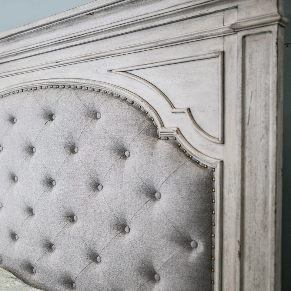 Cama King Highland Park - Marfil rústico Foto 4 de 4