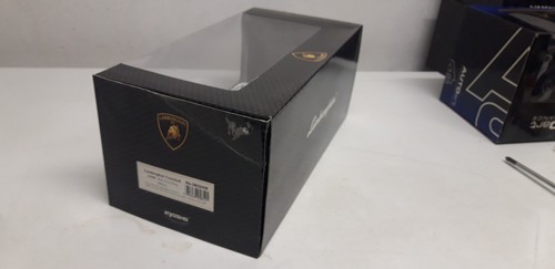 1/18 LAMBORGHINI Countach LP400 With Roof Wing - white - Kyosho - Foto 6 di 7