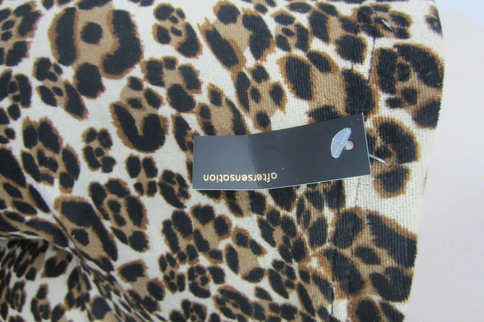 *NUEVO CON ETIQUETAS* Pantalones forrados de terciopelo texturizado con estampado de leopardo para mujer talla única Foto 3 de 4