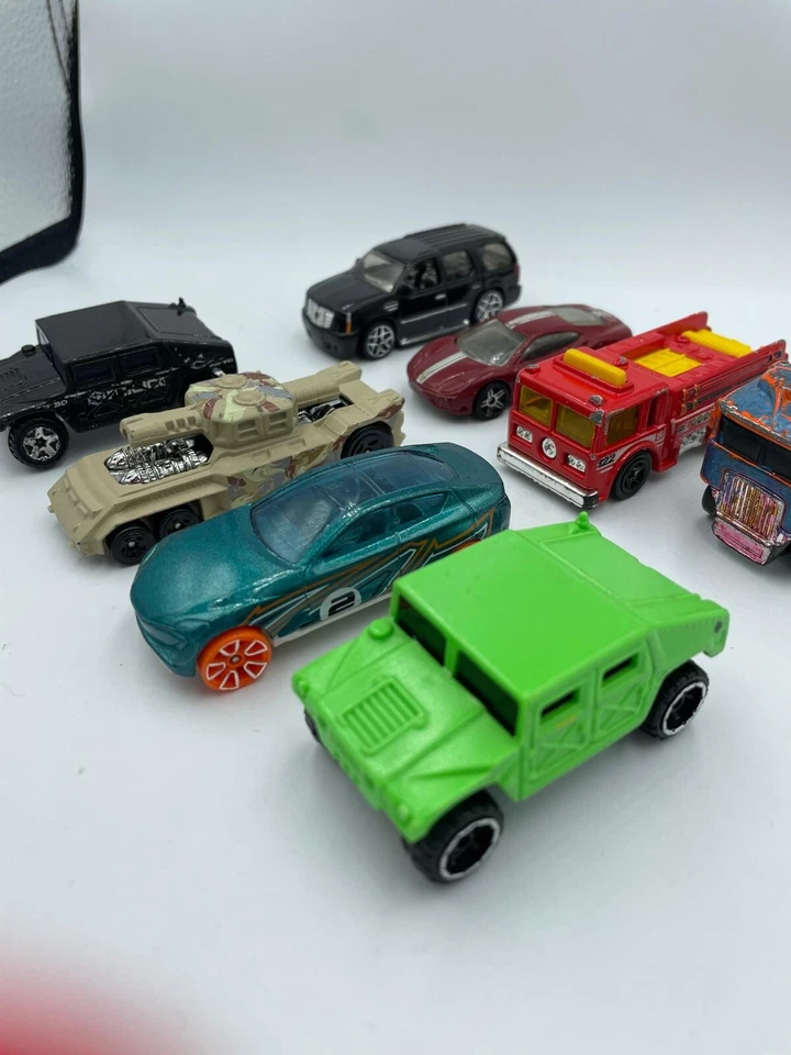 MODELLINI MACCHININE HOT WHEELS HOTWHEELS LOTTO 8PZ - Immagine 2 di 3