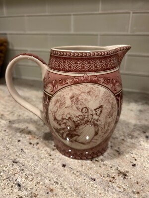 VINTAGE DOUBLE RAMPANT LION CREST PITCHER