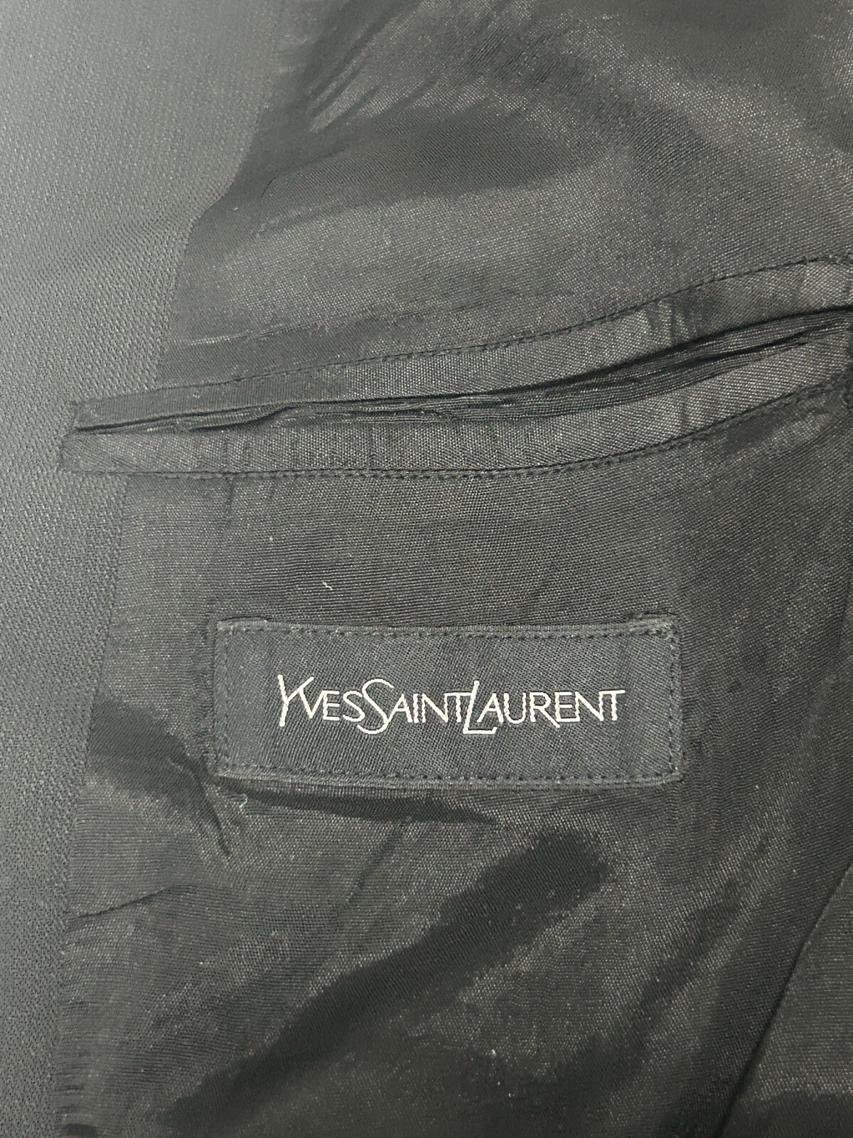 Giacca blazer tuta Yves Saint Laurent tinta unita nero 3 bottoni senza sfiato taglia 43L