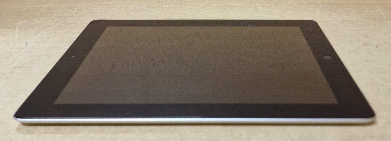 Foto 3 van Apple iPad 2. Gen 9.7 A1395 WiFi Tablet 16GB iOS 9.3.5 Sammler