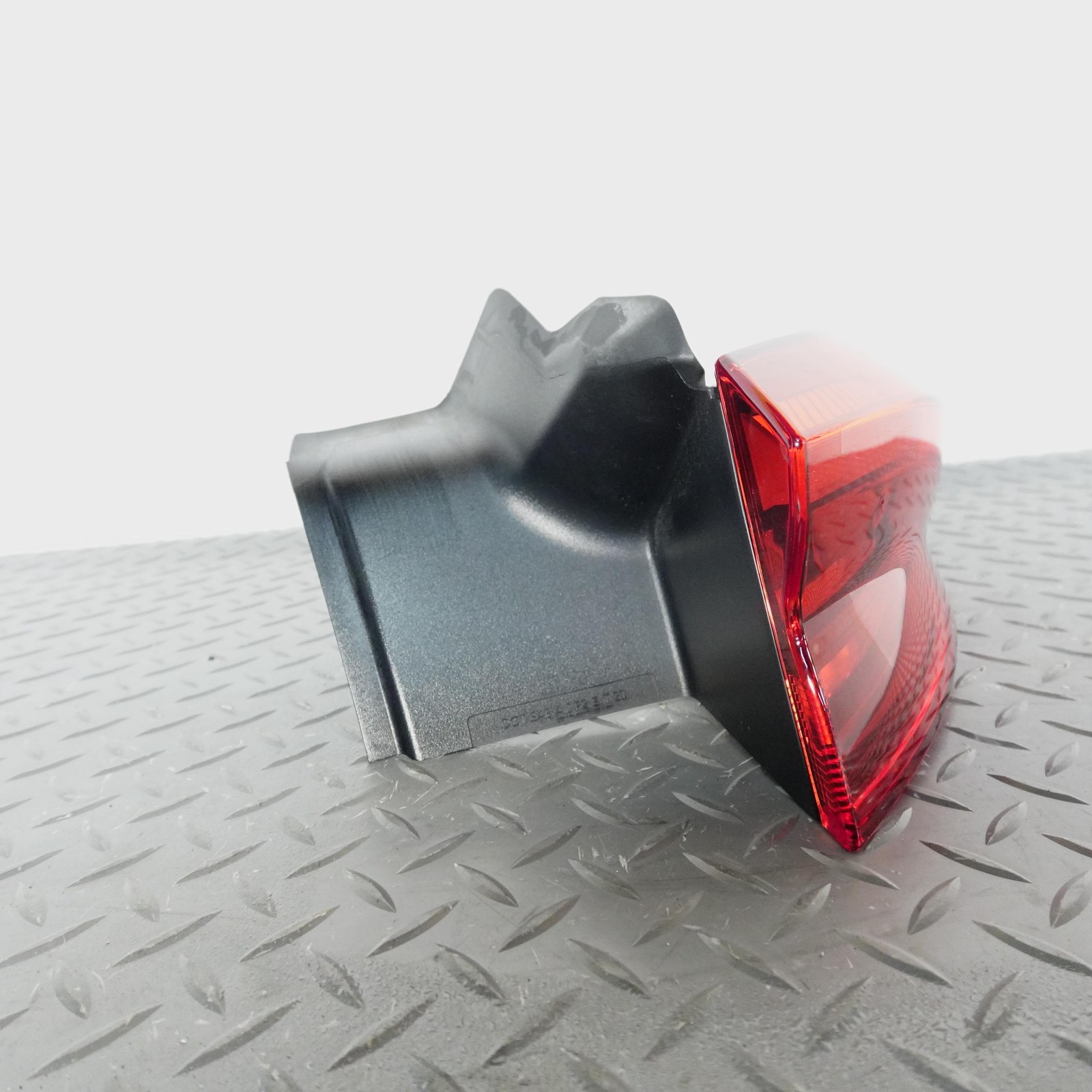 Maserati Grecale 2023-2026 REAR+RIGHT Tail light P/N 670157330