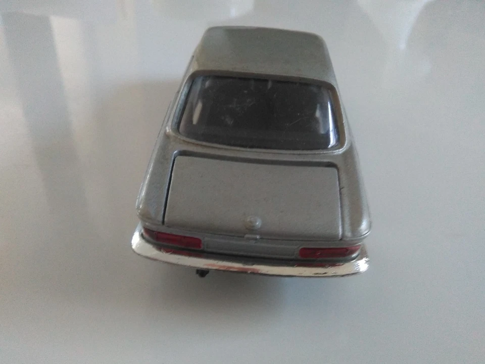 solido serie 100.BMW 2000 CS.réf 157/157 bis. - Photo 4/4