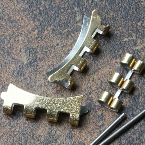 Correa NSA curva 17,3 mm extremos en placa de oro se adapta a cualquier correa de reloj vintage NSA de 7 filas - Imagen 2 de 2