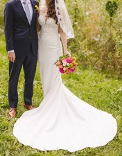 ESSENSE OF AUSTRALIA Wedding Dress D2388