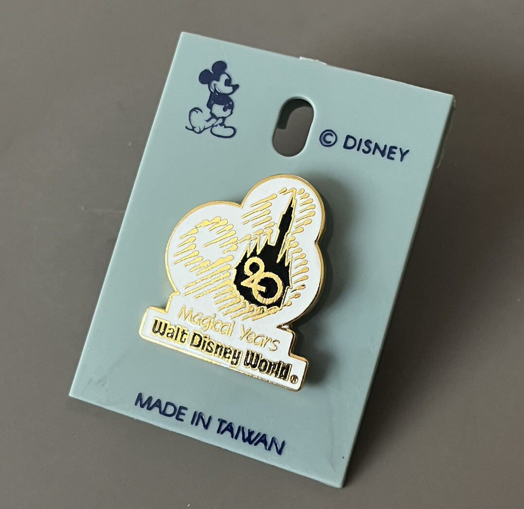 VINTAGE Walt Disney World Pin WDW 20 Magical Years Cinderella's Castle