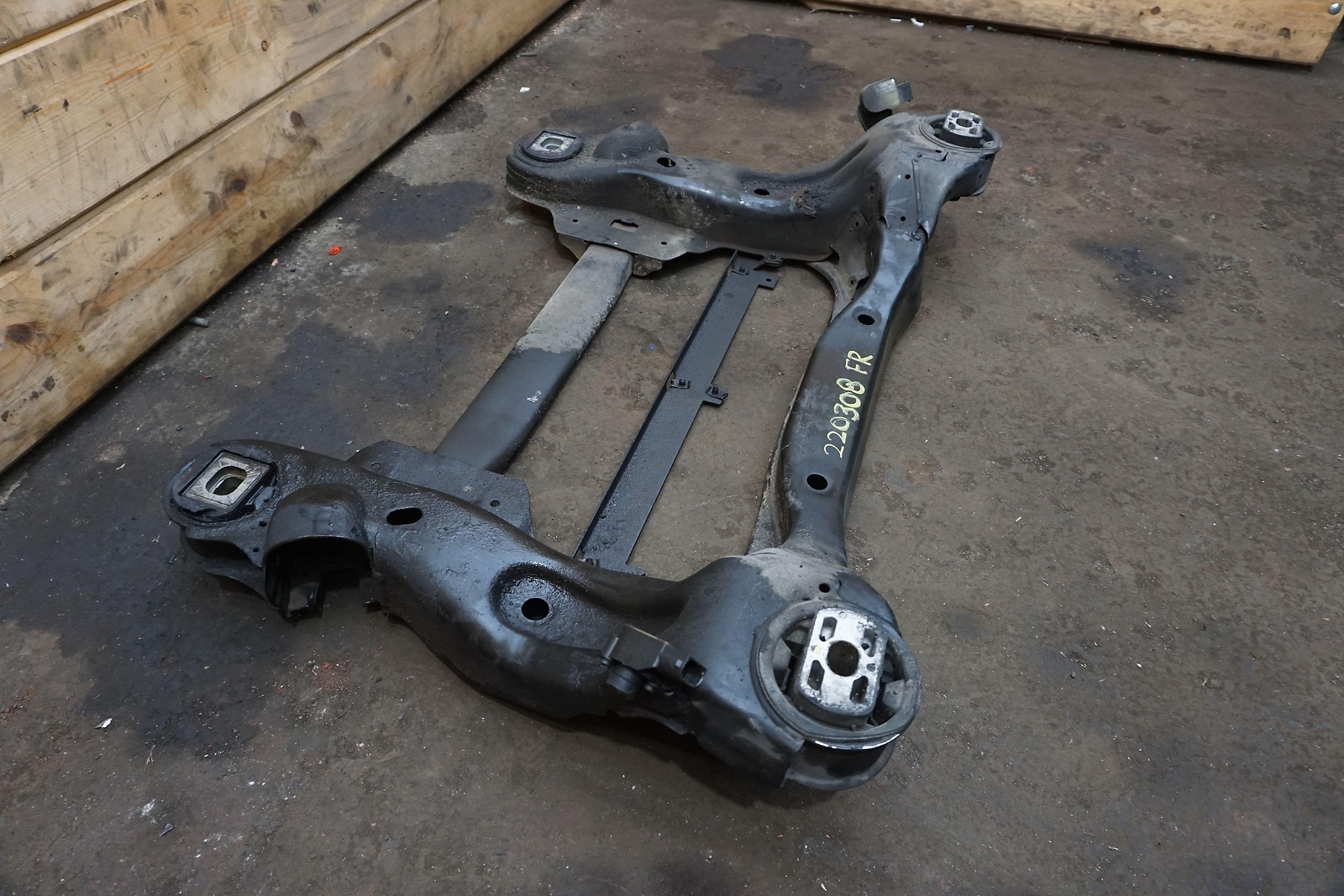 Front Subframe Engine Cradle 3W0399313B Bentley Continental Flying Spur 06-13+