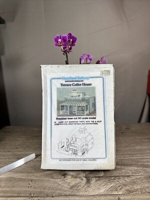 SEALED Heartland Railway TERRACE COFFEE HOUSE Precision Laser Cut HO Scale Model