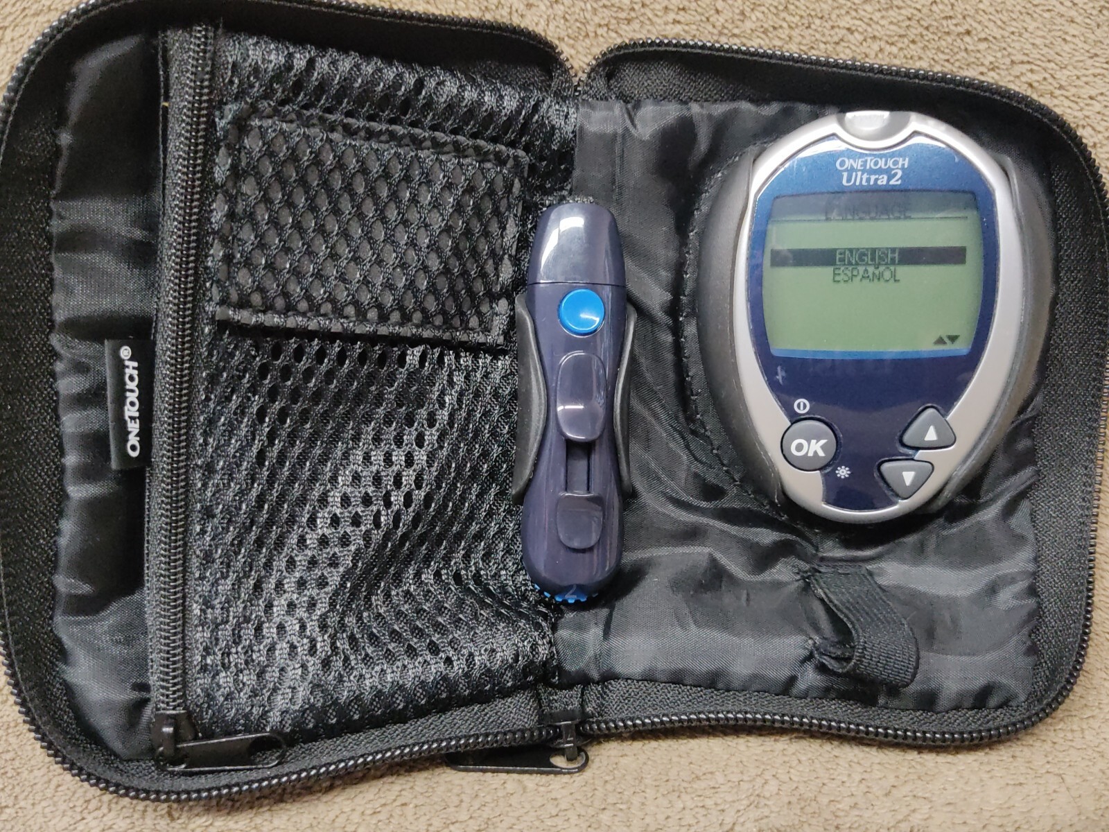 1 one touch ultra 2 blood glucose meter with lancing device case