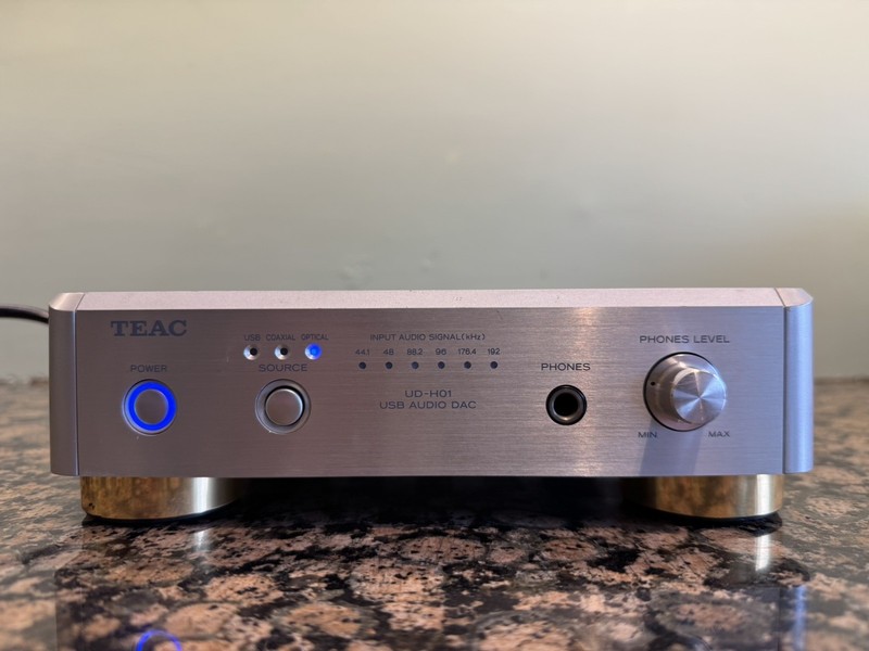 TEAC UD-H01 DAC Headphone Amplifier