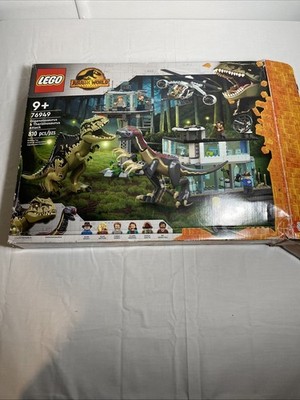 LEGO Jurassic World: Giganotosaurus & Therizinosaurus 76949 sealed bags open box