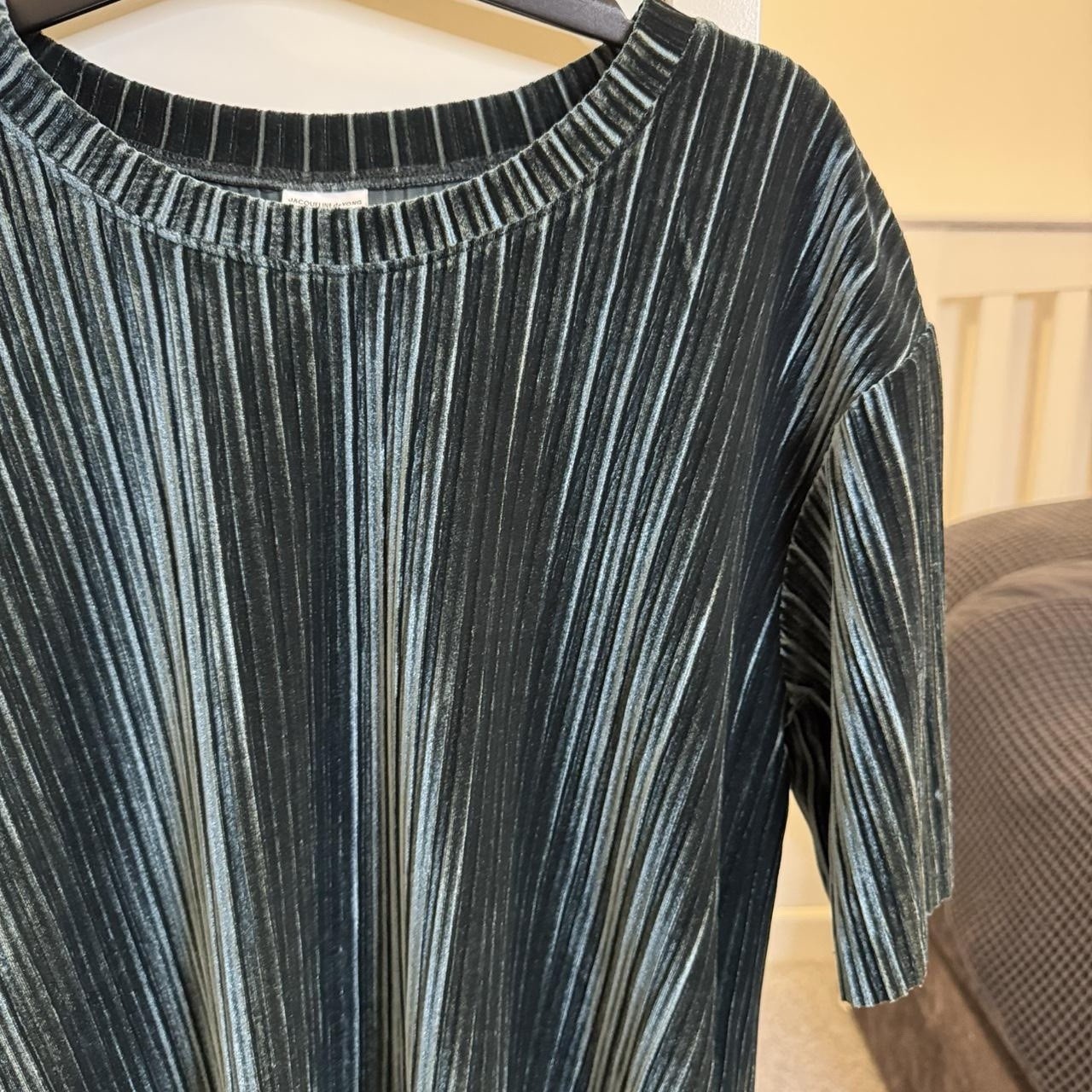 Jacqueline de Yong (JDY) Nina Navy Blue / Teal Luxe Velvet Plissé Top - Size L image 3