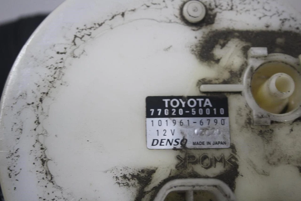 2001 LEXUS LS430 FUEL PUMP AND SENDING UNIT 77020-50010 - Image 4 of 4