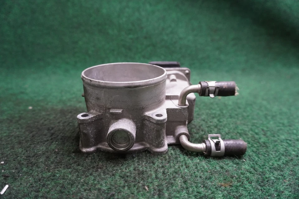 Nissan Armada 2017 5,6 L carrocería del acelerador OEM 1LA7601 Foto 3 de 4