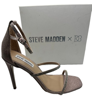 Steve Madden x David's Bridal Stiletto Heel Keyla Blush 3 Band Crystal Size 8.5