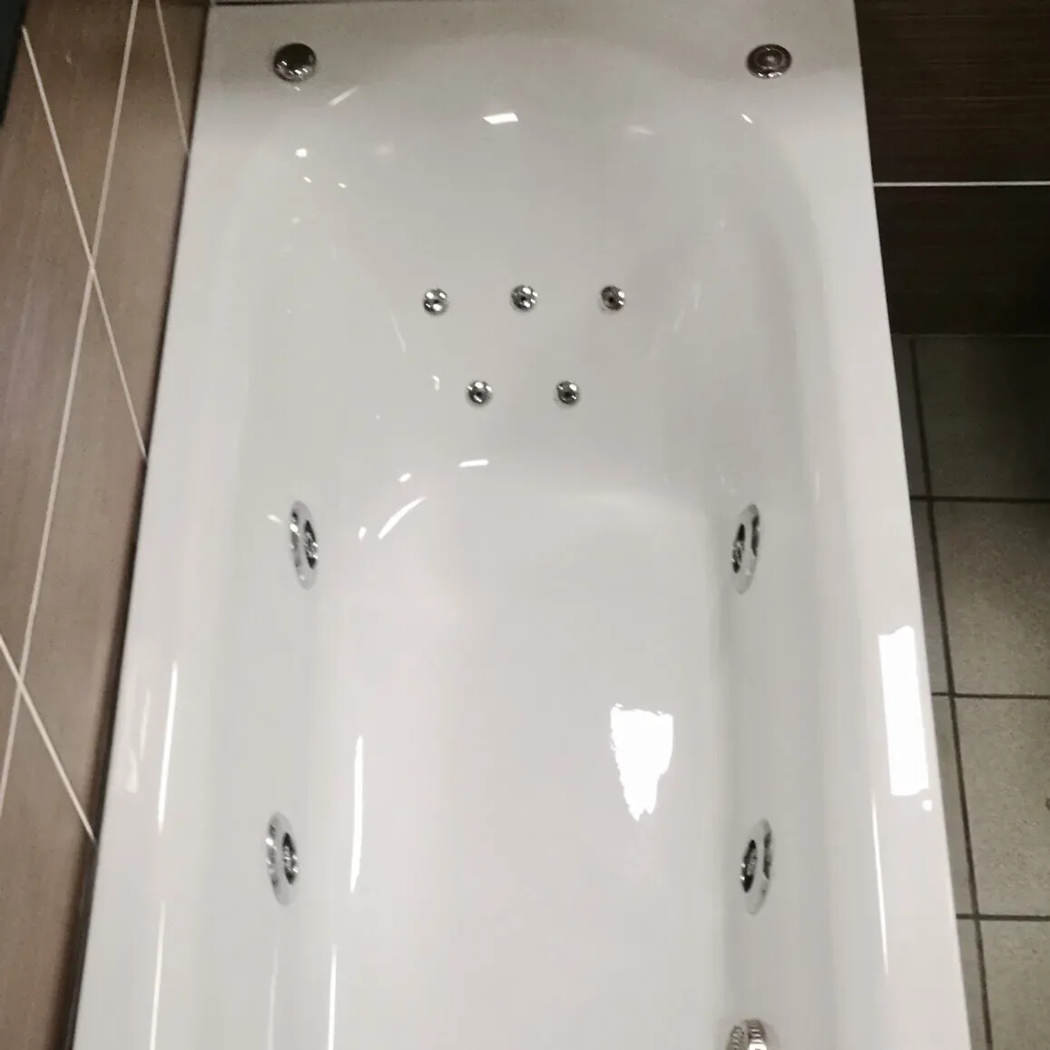 Left Hand P Shape Bath Showerbath & Screen with Whirlpool Jets & Light ...