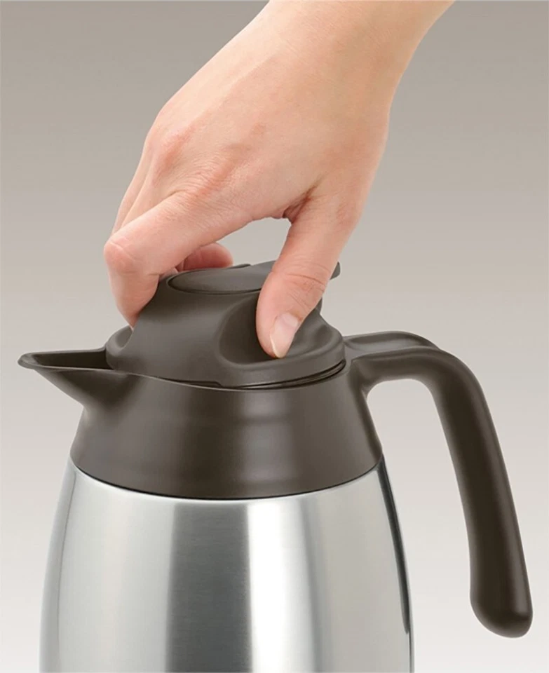 Jarra de acero inoxidable con aislamiento al vacío marca THERMOS 2,0 L THV-2000 Foto 3 de 4
