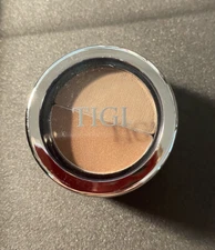 TIGI Cosmetics eyeshadow  Brow Sculpting Duo-Blonde NEW