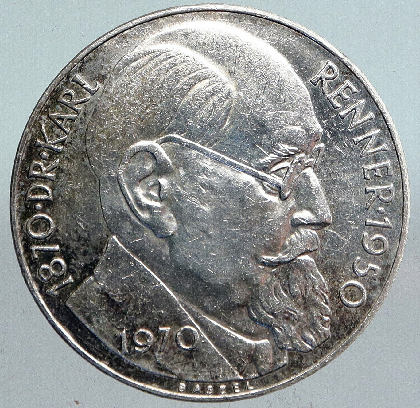 Foto 1 di 3