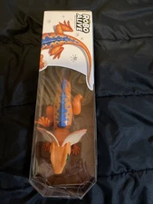 NIB ROBO ALIVE REAL LIFE ROBOTIC PET LIZARD MOUTH LIGHTS UP RUNS  12”