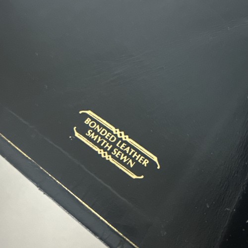 NKJV Thompson Chain Reference Bible VERY WORN Red Letter 1997 - Picture 7 of 22