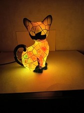 Tischlampe / Nachttischlampe / Fernsehlampe / Kinderzimmerlampe / Leuchtkatze
