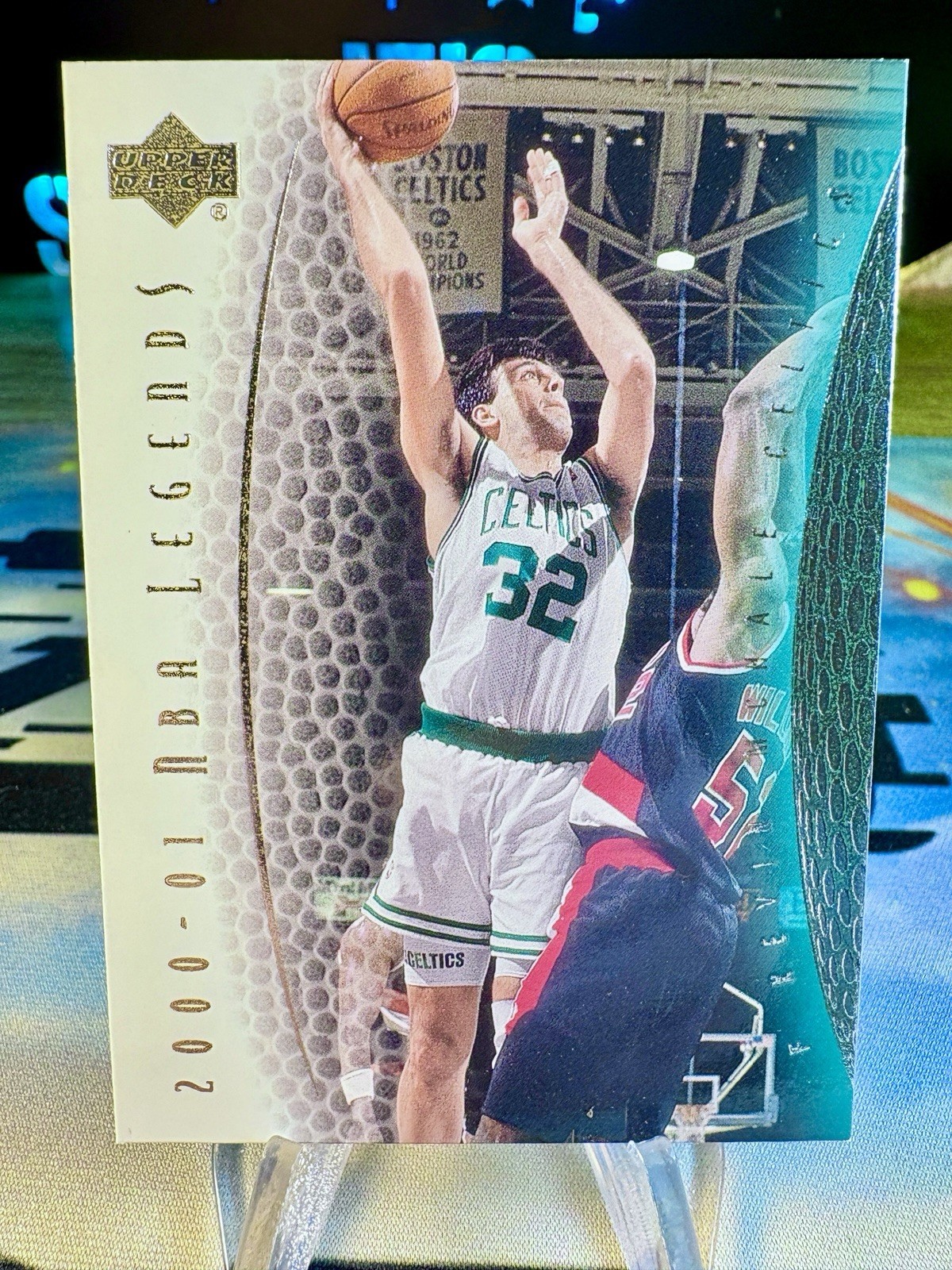 2000-01 Kevin McHale Upper Deck NBA Legends #24 Boston Celtics